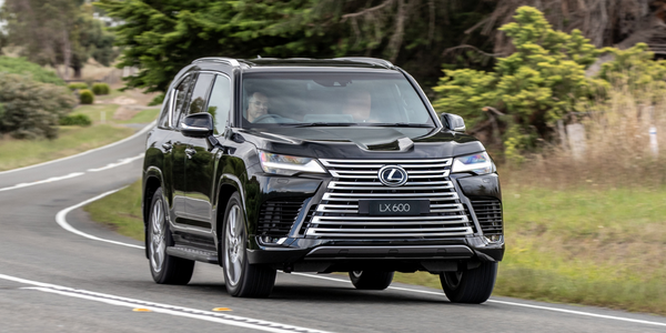 Lexus LX