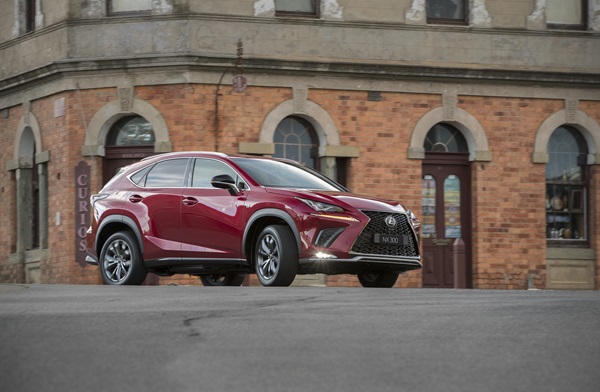 Lexus NX300