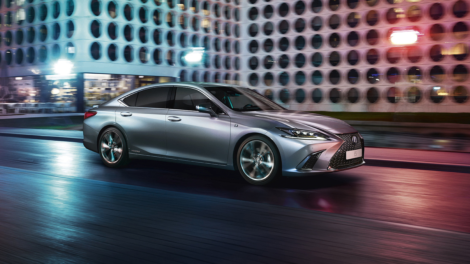 Lexus ES 300h F Sport