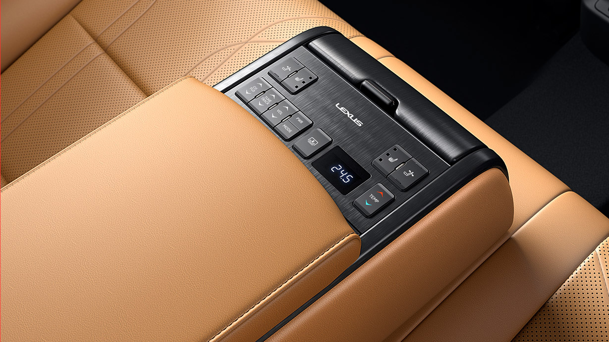 Interior of the 2021 Lexus ES 300h Sports Luxury.