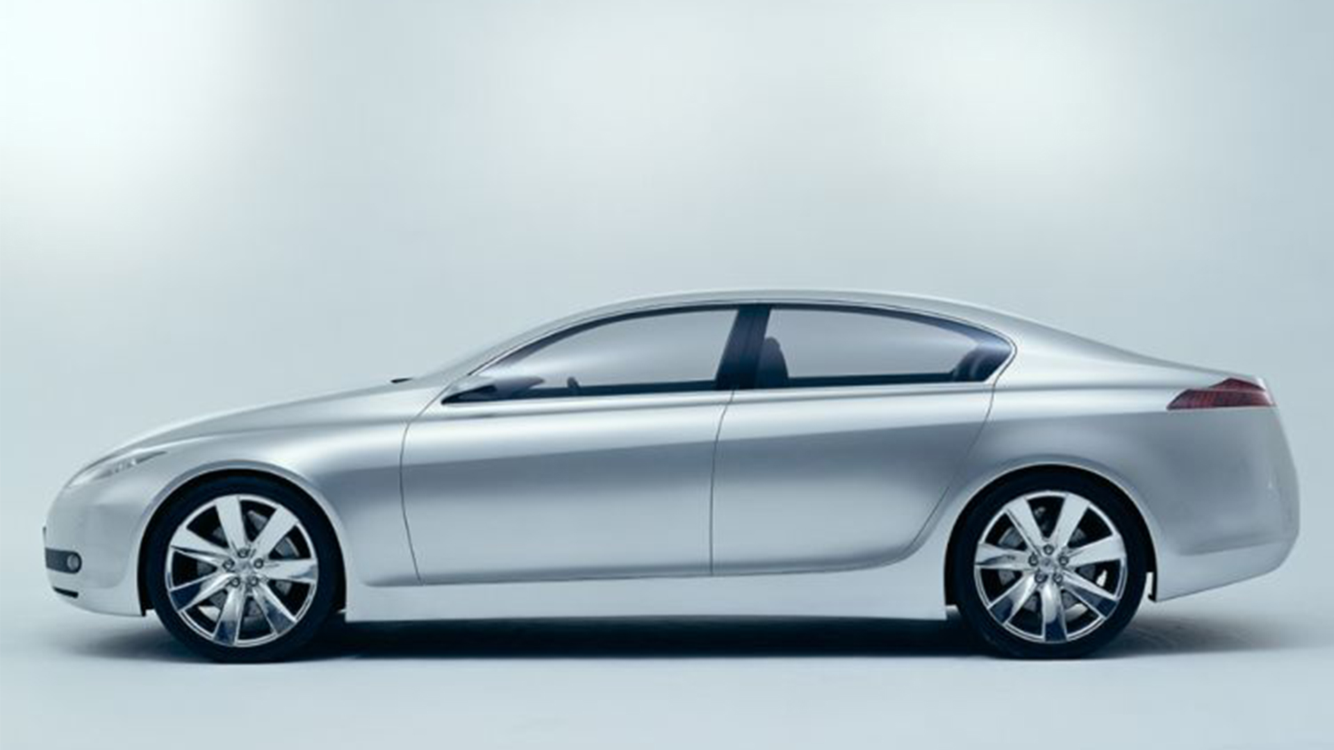 The Lexus Future Sedan (LF-S) in silver at the 2003 Tokyo Motor Show
