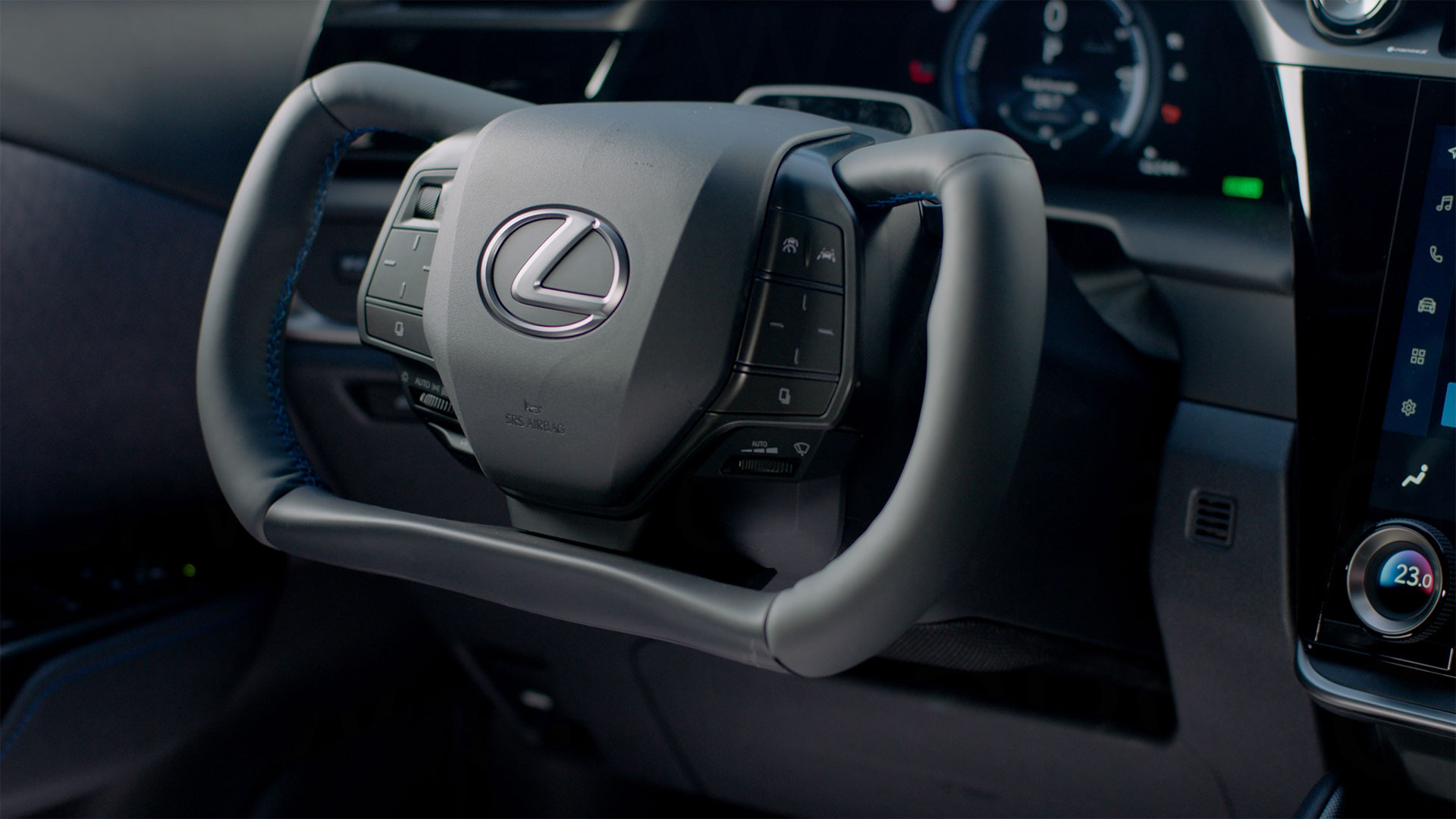 The steering wheel of the Lexus RZ